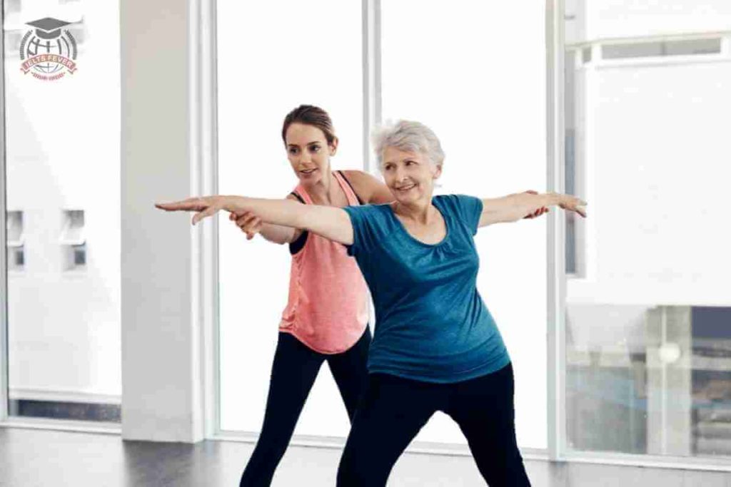 Many Doctors Recommend that Older People Exercise Regularly (2) (1)